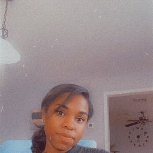 Meet your Posher, Rebekah